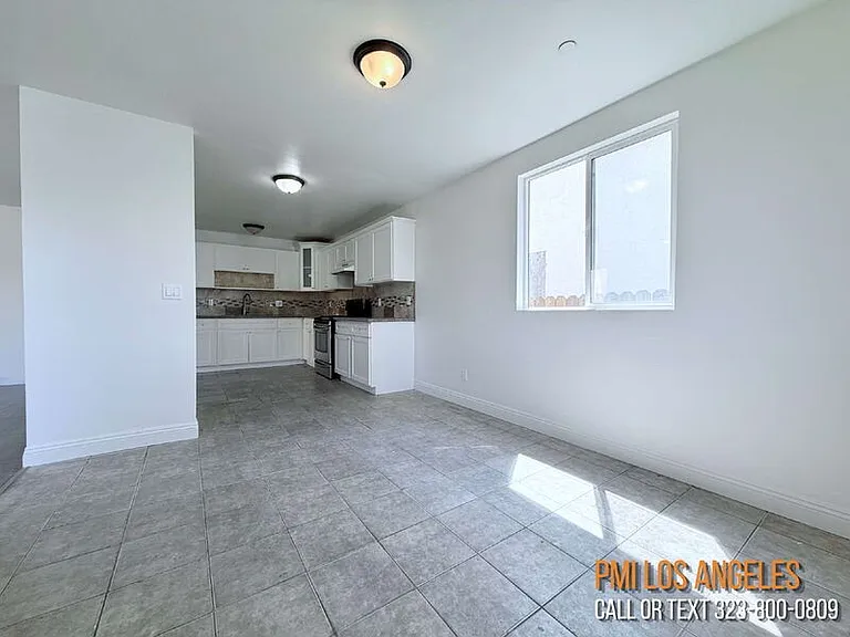 1440 E 42nd St — Photo 3