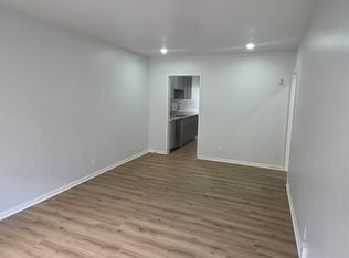 2717 W Clark Ave #A, Burbank, CA 91505