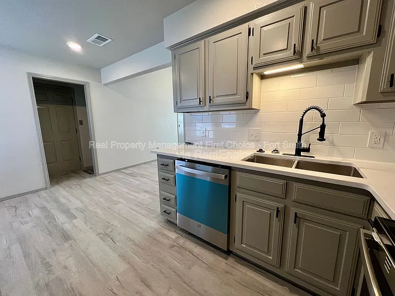 1709 Brooken Hill Dr — Photo 7