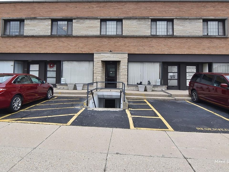 1st image of 139 N Washington St #123