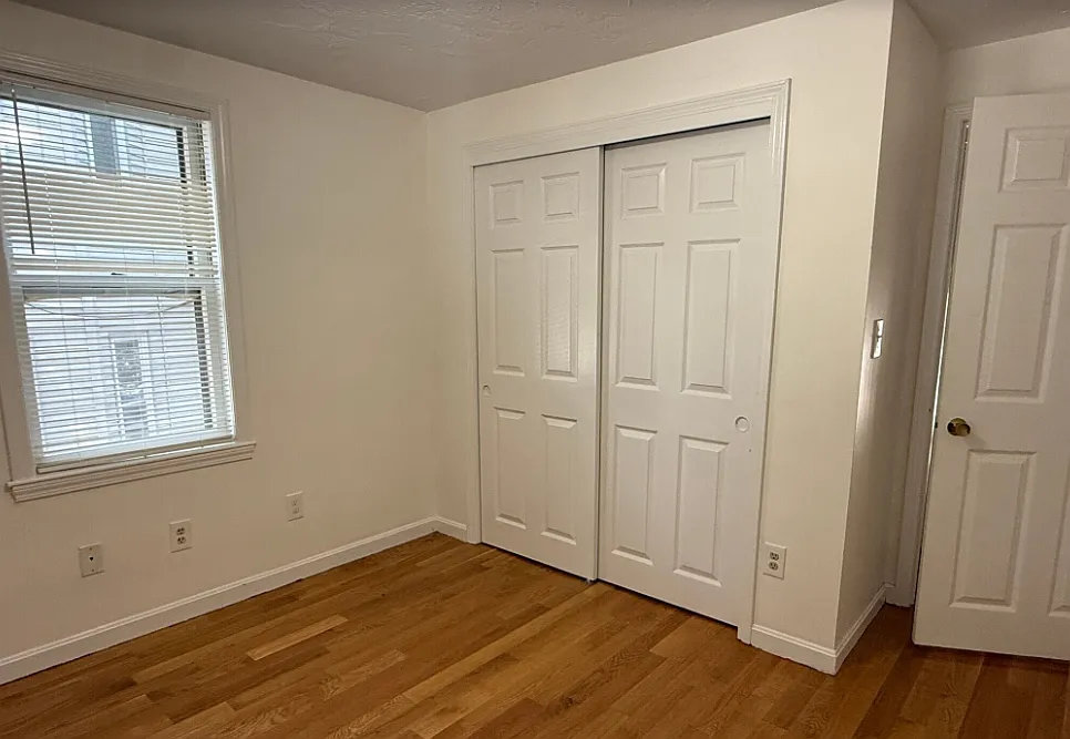 4 bed, $4,500 — Photo 4
