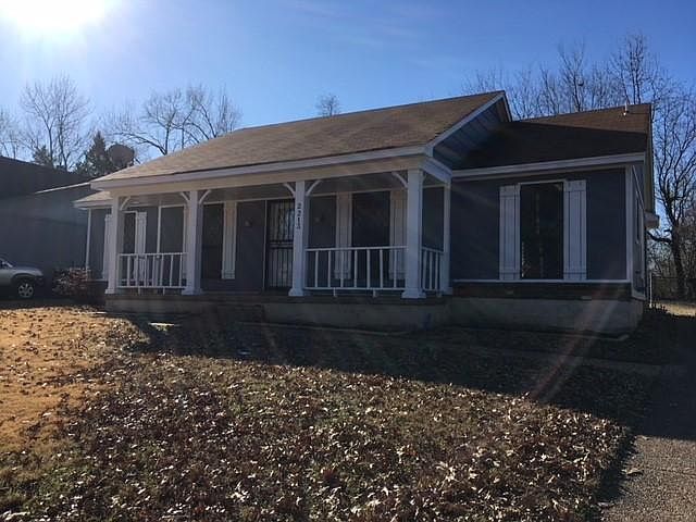 1st image of 2213 Oldfield Dr
