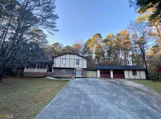 1492 Creekland Cv, Lawrenceville, GA 30043
