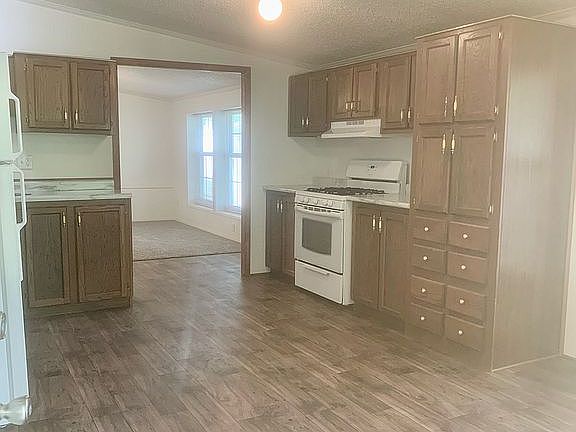 4th image of 2250 N Tabortown St #38
