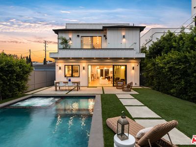 2543 Walnut Ave, Venice, CA, 90291