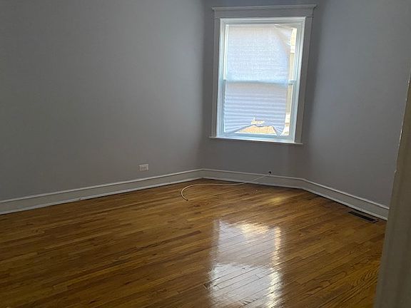 4th image of 6528 S Greenwood Ave #3