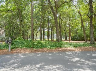 307 Westbrook Rd, Saint Helena Island, SC 29920