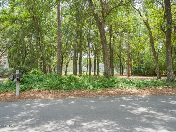 307 Westbrook Rd, Saint Helena Island, SC 29920