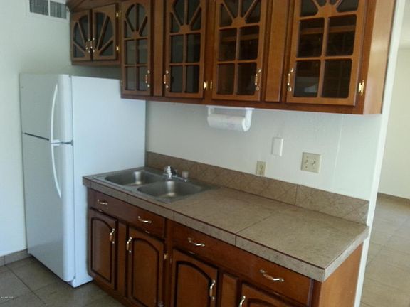 3rd image of 2512 N Palo Verde Ave