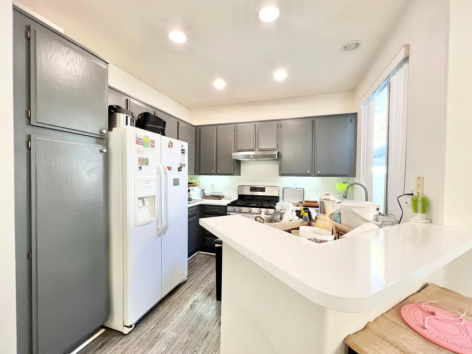 2 bed, 2.5 bath, 1050 sqft, $3,400 — Photo 3