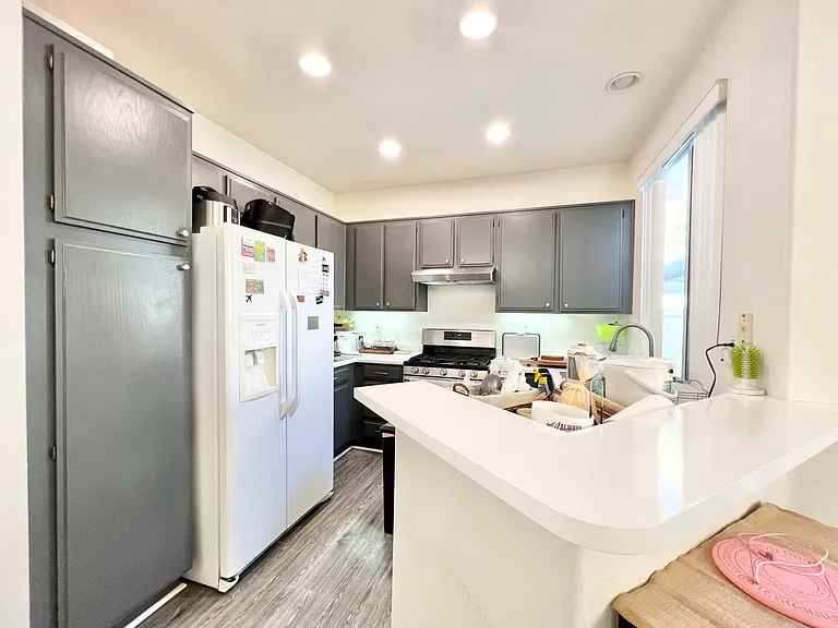 8315 Gold Coast Dr #2 — Photo 3