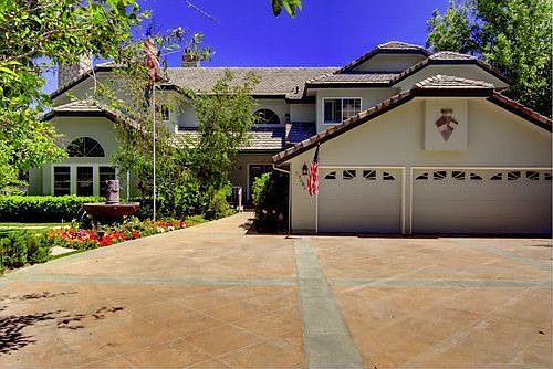 2nd image of 27565 Meadow Cove Ct