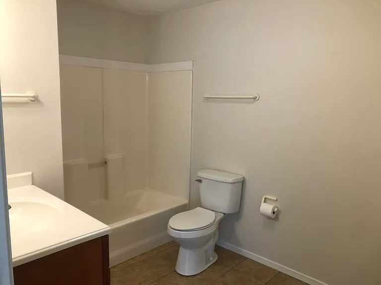815 N Storer Ave #1 — Photo 9