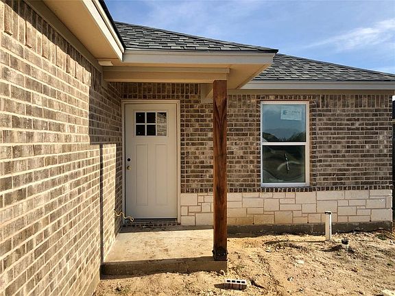 3rd image of 1409 Glenhaven Dr #A