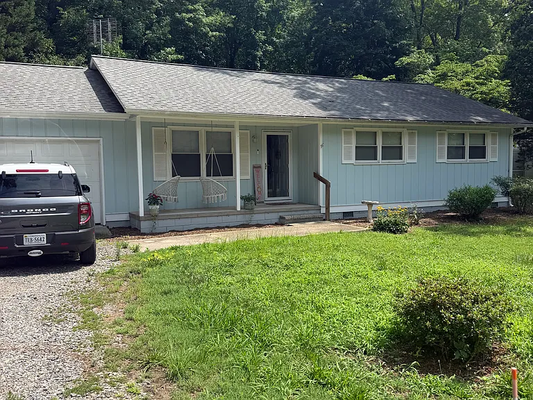 Coachpoint Rd — Photo 1