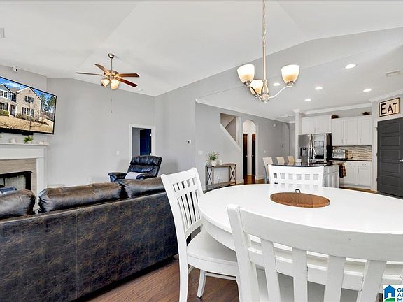 4th image of 6467 Winslow Dr