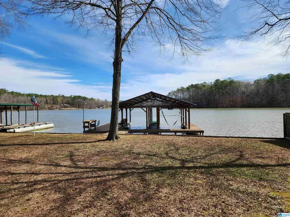 1410 White Oak Rd, Sylacauga, AL 35151
