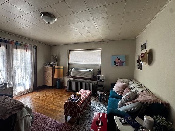 4th image of 728 Poyntz Ave APT 1