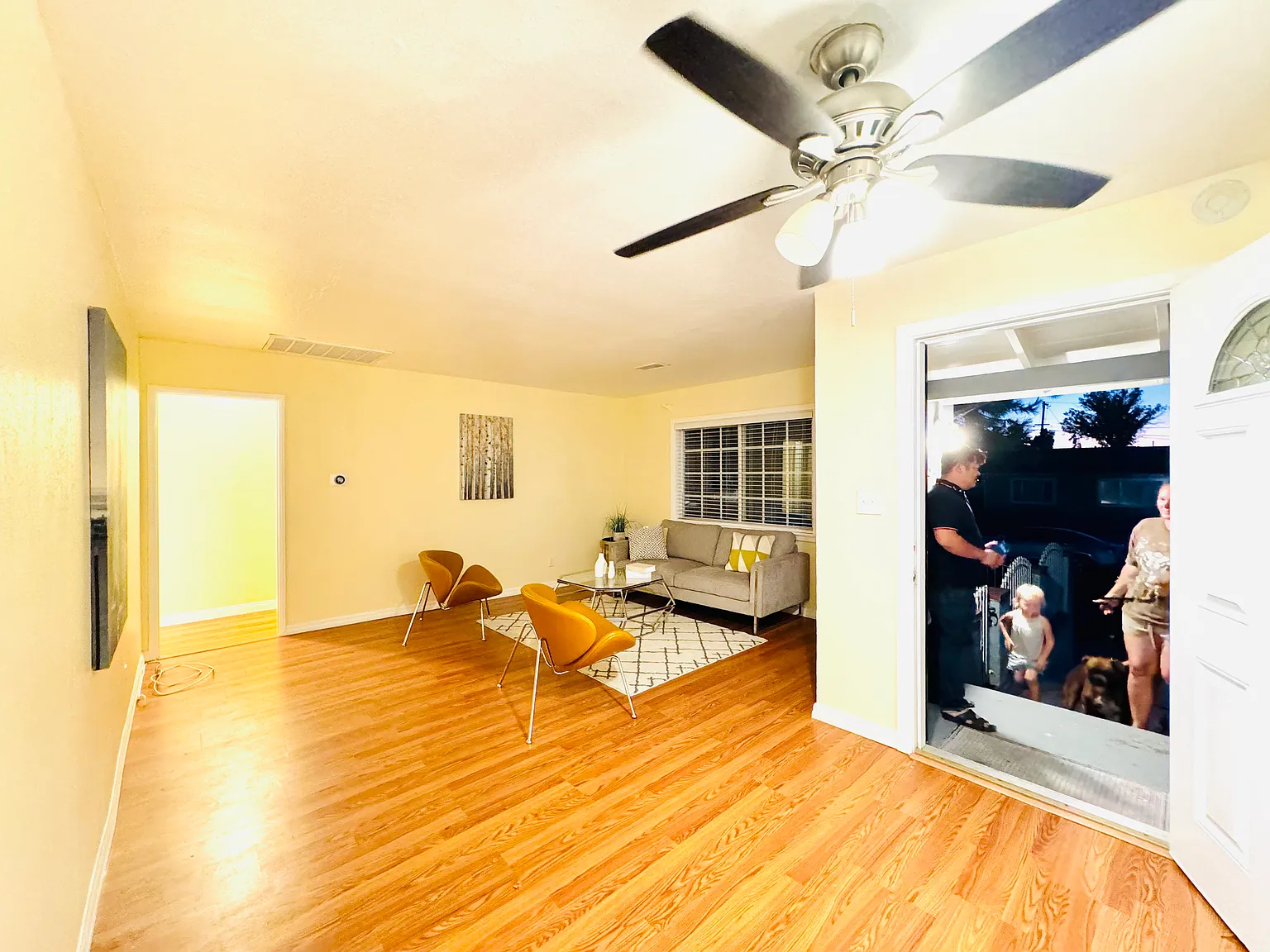 3203 Winlow St — Photo 3