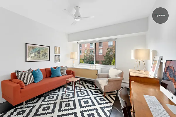 Sold by Triplemint | media 14