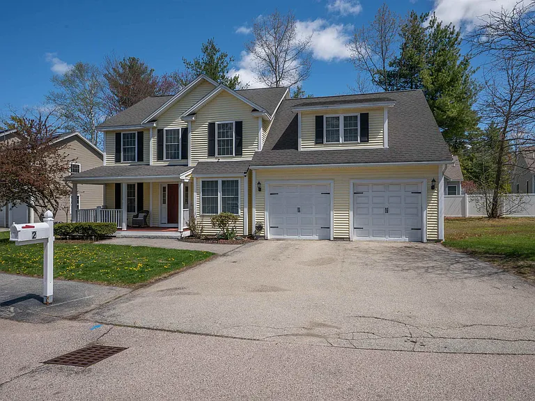 2 Lowther Pl — Photo 42