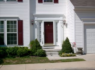 18 Foxmoor Ln, Bayville, NJ 08721