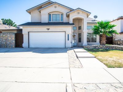 13724 Paseo Las Nubes Dr, Socorro, TX, 79928