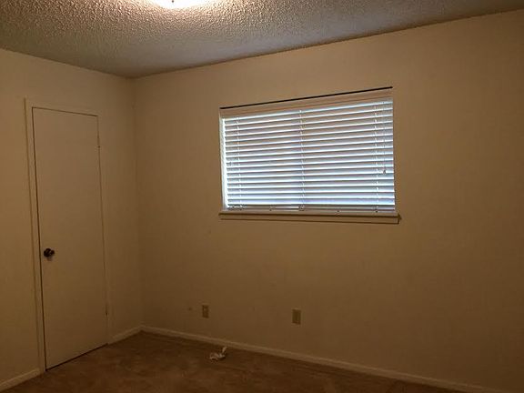 5th image of 1613 Hughey Dr