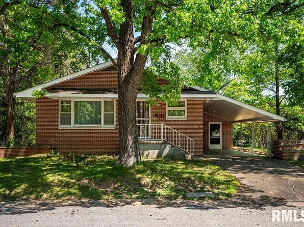 701 S Benwood Dr, Carbondale, IL 62901