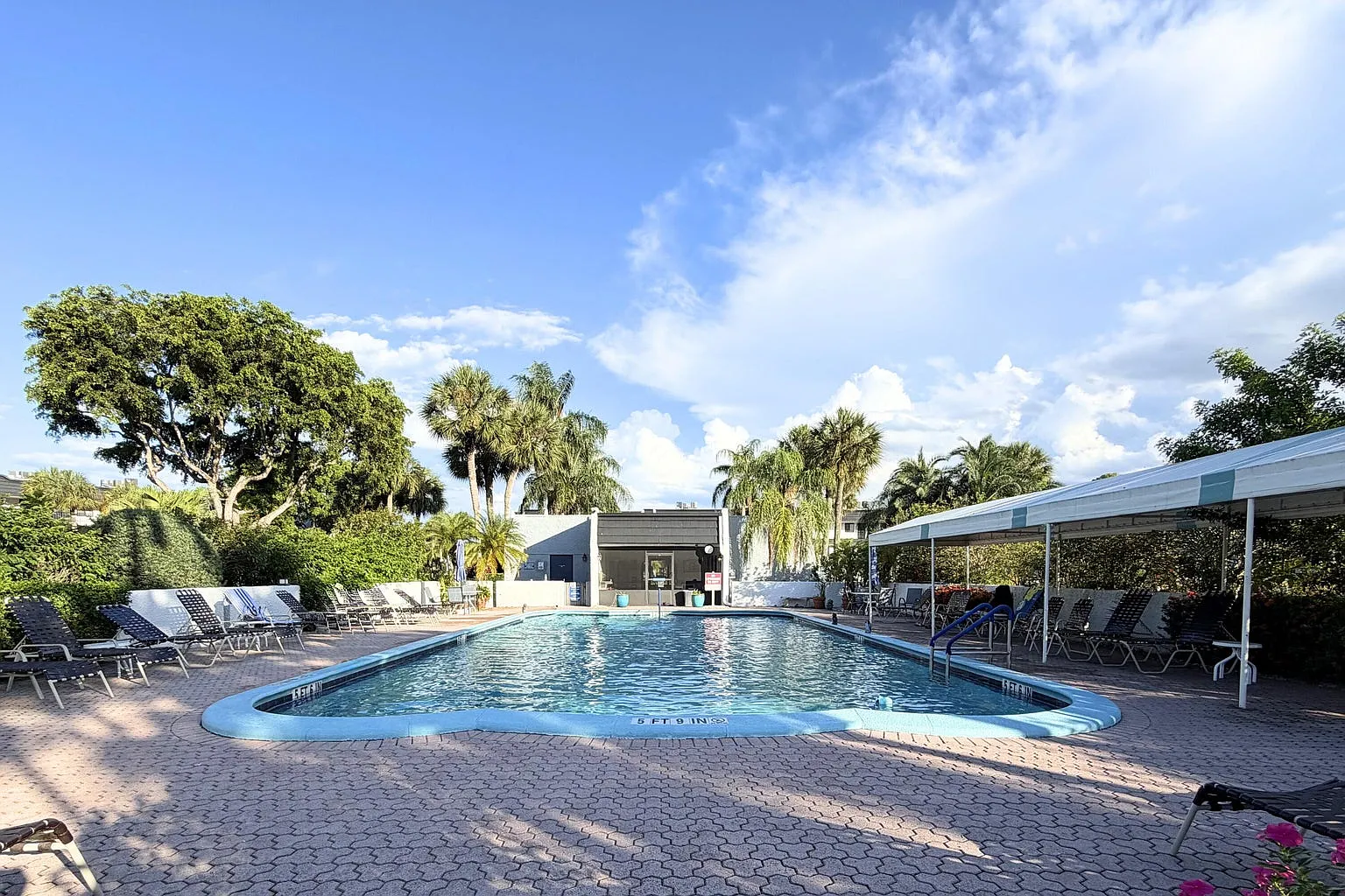 2 bed, 2.0 bath, $2,050 — Photo 4