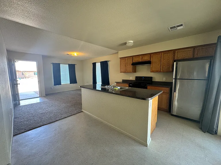 3675 S Hinckley Dr — Photo 2