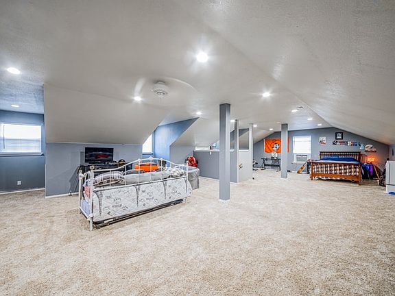 5th image of 2109 S Susie Q Ln