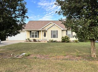 63 Daisy Ln, Chatsworth, GA 30705