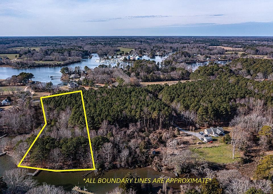 1st image of 3 Tuckahoe Dr