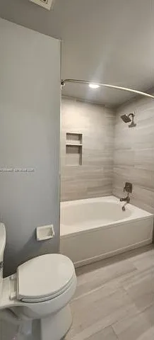 211 Mallory Ct — Photo 9