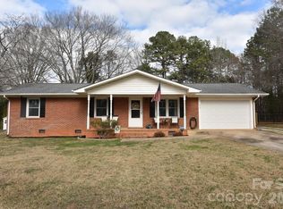 470 Nestlewood Ln, Salisbury, NC 28144