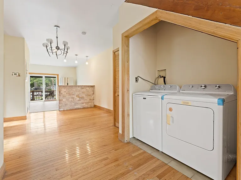 6231 W Jefferson St — Photo 5