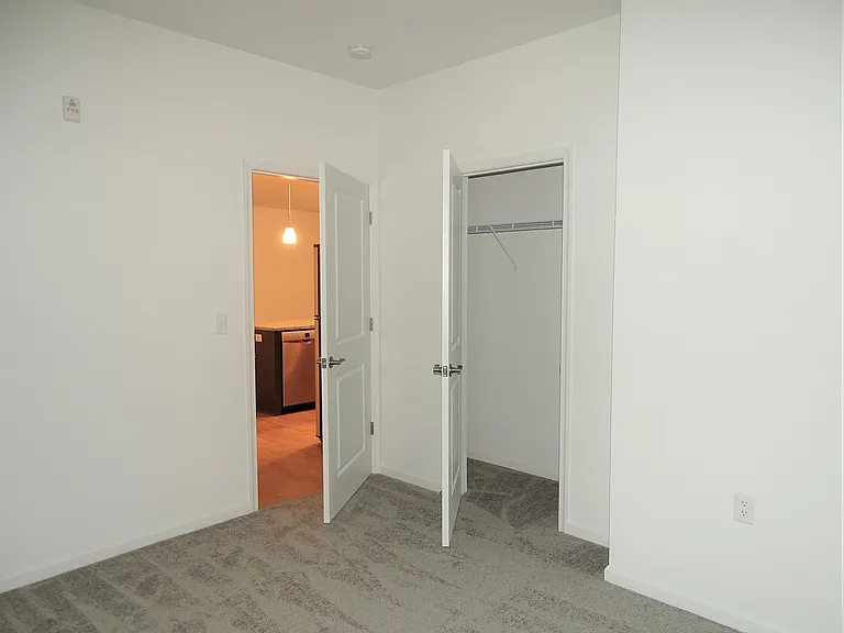 Park West Apartments — Photo 43