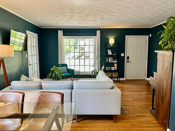3rd image of 1790 Cecilia Dr SE
