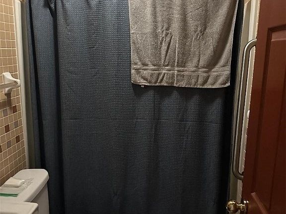 5th image of 235 Brooklyn Ave #233