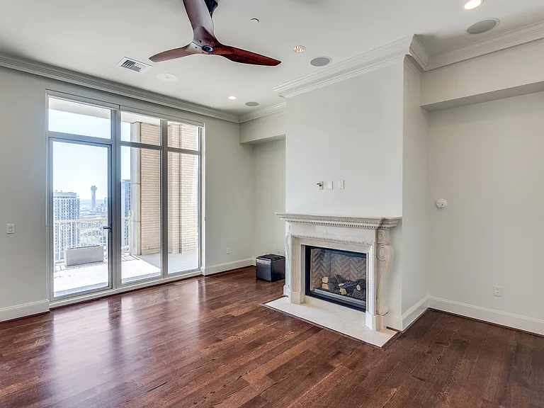 2555 N Pearl St #2001 — Photo 12