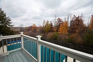 3rd image of 1312 Richmond Ln