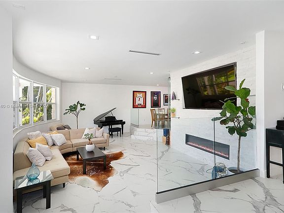 3rd image of 310 Shore Dr E #0