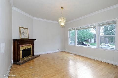4th image of 2530 N Neva Ave APT 2T
