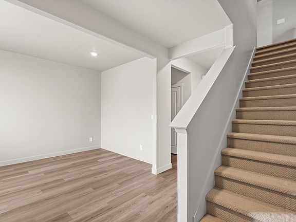 Front Flex Space
