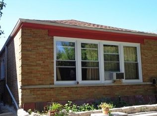 3239 W Hollywood Ave, Chicago, IL 60659