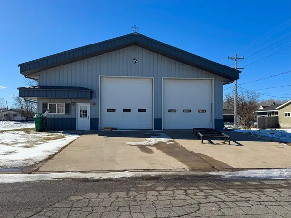 113 S 6th St, Keewatin, MN 55753