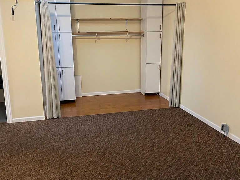 502 S Castle St — Photo 10
