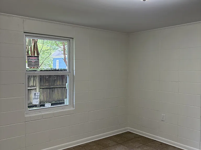 521 Elizabeth Ave #B — Photo 8