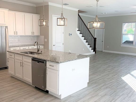 5th image of 2603 W Cleveland St #101